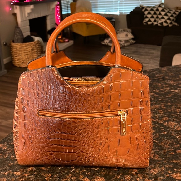 shishang meili Handbags - Shishang Meili faux gator embossed handbag